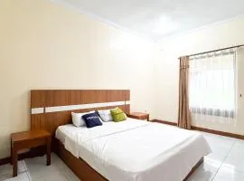 Urbanview Hotel Sabitha Kalijati Subang