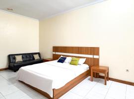 Urbanview Hotel Sabitha Kalijati Subang，位于Dawuhan的酒店