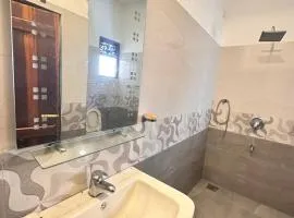 Shiny Villa