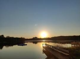 Ferienhaus Altes Kabinett，位于Schorssow的酒店