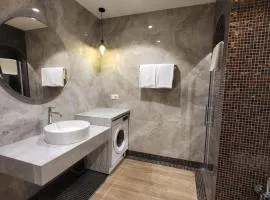 Sea Breeze, The Grand 313