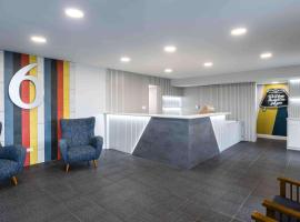 Motel 6 Hickory NC，位于希科里的酒店