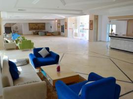 Blue Club Diana Beach，位于杰尔吉斯的酒店