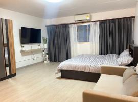 T12 Popular Condo By hunnity 2，位于Ban Bang Phang的分契式公寓