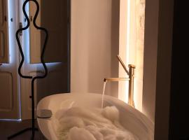 Pedra Bianca Luxury Rooms，位于卡利亚里的酒店