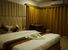 Hotel Dayglow，位于巴德拉普尔的酒店