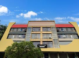 Super Townhouse Oak PTC Indore Junction