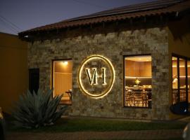 Vitoria Hotel，位于雅尔丁的酒店