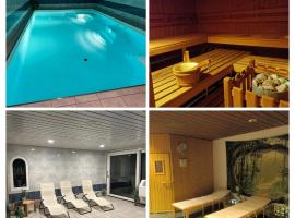 Pool & Sauna Wellness Charming Swiss style chalet!，位于Salouf的酒店