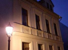 FeWo Köt- 3 Ferienwohnungen im historischen Köthener Stadtkern，位于克滕的酒店