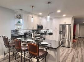 King bed, Park Free, Golf, FLL，位于塔马拉克的酒店