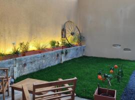 le logis des abeilles，位于Lapenne的酒店