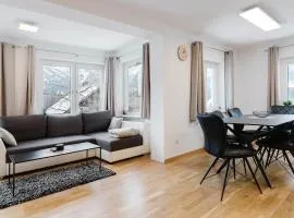 Moderne Ferienwohnung mit Bergblick