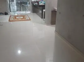 COP 30 - Quarto privativo em casa com 3 quartos e 4 banheiros