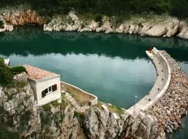 House Bernardica