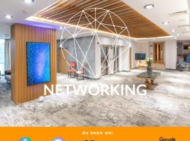 Coliving Bansko, The Social Hotel by Networking Premium, Free Lift Shuttle，位于班斯科的酒店