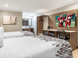 Red Roof Inn Raleigh Northeast - Downtown，位于罗利的酒店