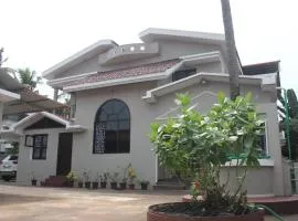 Tropical Villa Stays For Friends and Family