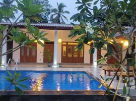 Summer Heritage Villa，位于乌纳瓦图纳的酒店