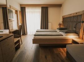 莫亚里霍夫酒店，位于韦尔图尔诺的酒店