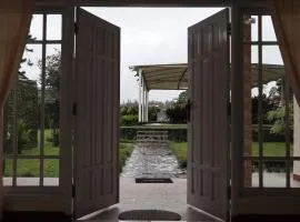 Villa Murah Nyaman dekat Taman Safari Cisarua Puncak Bogor - Villa Kutilang
