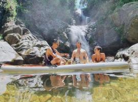 Homestay Hồ Sơn - Thác Anôr，位于Ha Tia的酒店