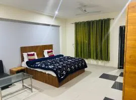 Hotel Golden Inn