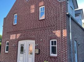 Linnebarg Hus 4，位于费马恩的带停车场的酒店