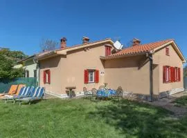 Cozy Home In Labin With Kitchen