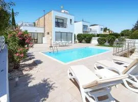 Amazing Home In Miliou-Paphos With Wifi