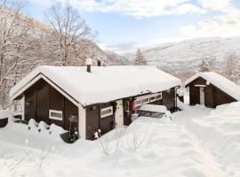 3 Bedroom Amazing Home In Tysse，位于Tysse的酒店
