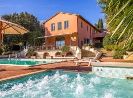 8 Bedroom Beautiful Home In Fucecchio