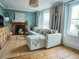 Beautiful Town House in Stratton, Bude, Sleeps 8