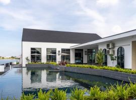 Pan Ville Resort，位于巴吞他尼的酒店