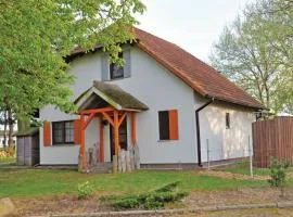 Beautiful Home In Fuhlendorf With Wifi