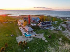 Viirelaiu Majakavahi Puhkekompleks，位于Võiküla的酒店