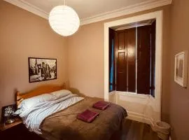 Central Room In Historic Tenement Shared Apartment Near Old Town