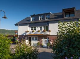 Ferienweingut Jürgen Beth Parterre，位于克罗夫的酒店