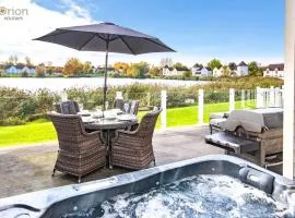 Windrush Lake 66, Sun Kissed Lodge