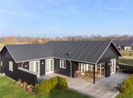 Cozy Home In Nysted With Sauna，位于尼斯泰兹的酒店