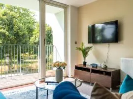 Stylish 2BR 2BA Apartment By LiveStay Short Lets & Serviced Accommodation Colindale With Balcony