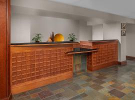 Larkspur Landing Extended Stay Suites Hillsboro，位于希尔斯伯勒的酒店