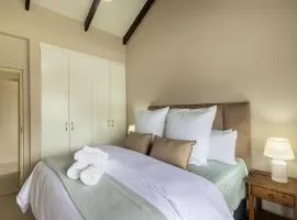 40 On Trotter The Coral Shack UNIT 22