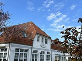 Pension & Restaurant Haus Hiddensee，位于克洛斯特的酒店
