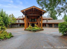 Scimitar Ridge Ranch - Luxury Lodge - Sleeps 35 with Indoor Pool Villa，位于安娜柯蒂斯的酒店