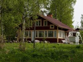 Piennarpää Cottage，位于Kalmari的酒店