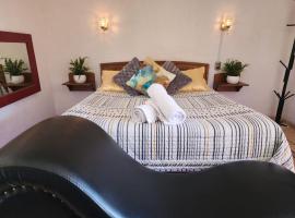 Motel Ruta M Habitación Amor B，位于基约塔的酒店