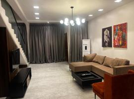 Galo Luxury Apartment，位于Oko Abe的酒店