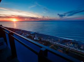 Luxury apartments in city center，位于巴统的酒店