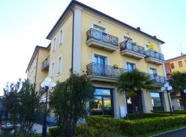 Albergo Sirena，位于巴扎诺的舒适型酒店